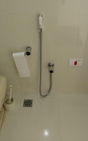 Casa à venda com 175m², 3 quartos e 2 vagasBanheiro da Suíte
