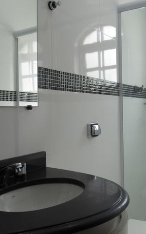 Casa à venda com 175m², 3 quartos e 2 vagasBanheiro Social