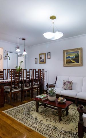 Casa de condomínio à venda com 111m², 3 quartos e 2 vagas Casa de condomínio à venda com 111m², 3 quartos e 2 vagasSala