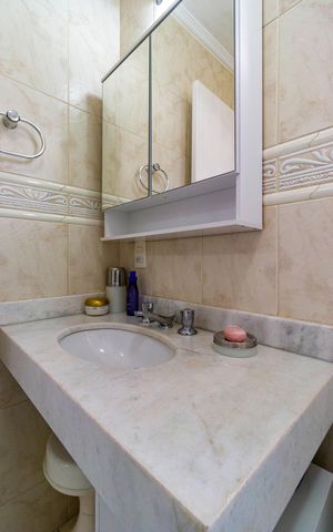 Casa de condomínio à venda com 111m², 3 quartos e 2 vagas Casa de condomínio à venda com 111m², 3 quartos e 2 vagasBanheiro da Suíte