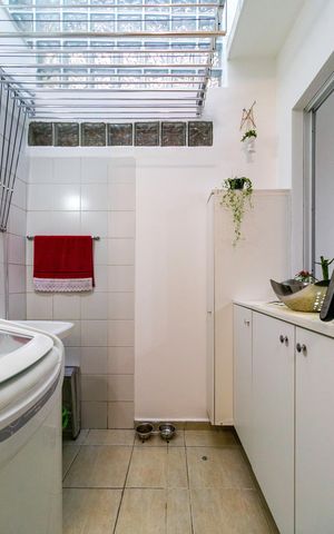Casa de condomínio à venda com 111m², 3 quartos e 2 vagas Casa de condomínio à venda com 111m², 3 quartos e 2 vagasÁrea de Serviço