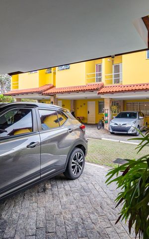Casa de condomínio à venda com 111m², 3 quartos e 2 vagas Casa de condomínio à venda com 111m², 3 quartos e 2 vagasGaragem