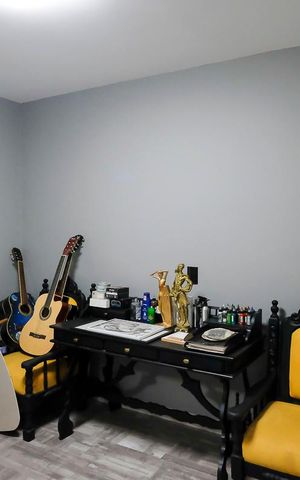 Casa à venda com 160m², 3 quartos e 2 vagasEdícula - Quarto 
