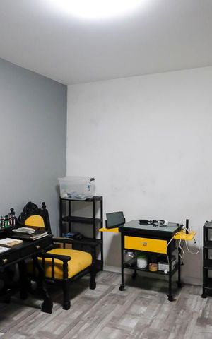 Casa à venda com 160m², 3 quartos e 2 vagasEdícula - Quarto 