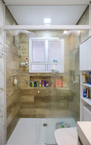 Casa à venda com 160m², 3 quartos e 2 vagasBanheiro