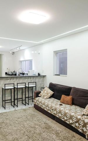 Casa à venda com 160m², 3 quartos e 2 vagasSala