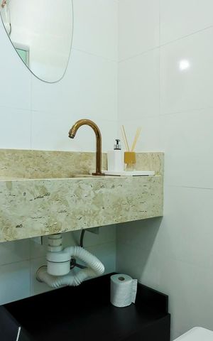 Casa à venda com 160m², 3 quartos e 2 vagasEdícula - Banheiro 