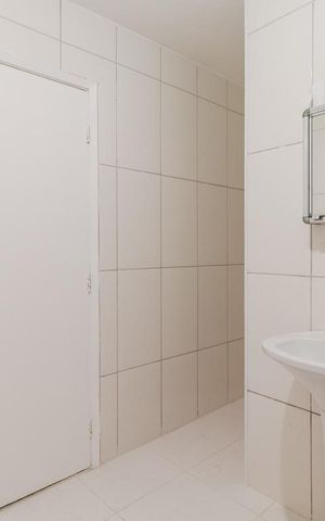 Apartamento para alugar com 93m², 2 quartos e sem vagaBanheiro