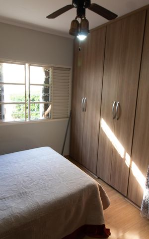 Casa à venda com 315m², 4 quartos e 4 vagas Casa à venda com 315m², 4 quartos e 4 vagasSuíte
