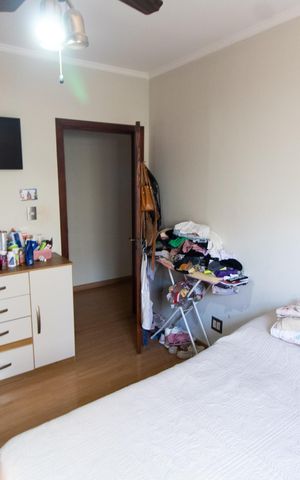 Casa à venda com 315m², 4 quartos e 4 vagas Casa à venda com 315m², 4 quartos e 4 vagasSuíte