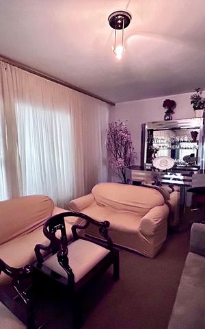 Casa para alugar com 316m², 3 quartos e 2 vagas Casa para alugar com 316m², 3 quartos e 2 vagasSala