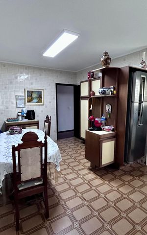 Casa para alugar com 316m², 3 quartos e 2 vagas Casa para alugar com 316m², 3 quartos e 2 vagasCozinha
