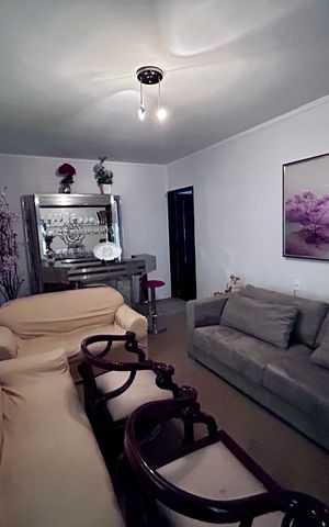 Casa para alugar com 316m², 3 quartos e 2 vagas Casa para alugar com 316m², 3 quartos e 2 vagasSala