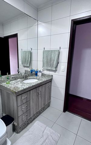 Casa para alugar com 316m², 3 quartos e 2 vagas Casa para alugar com 316m², 3 quartos e 2 vagasBanheiro