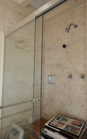 Apartamento à venda com 476m², 4 quartos e 5 vagasBanheiro da Suíte 1