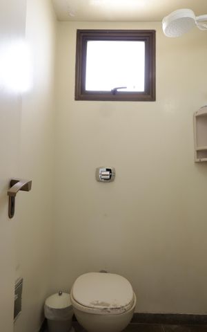 Apartamento à venda com 476m², 4 quartos e 5 vagasBanheiro de serviço