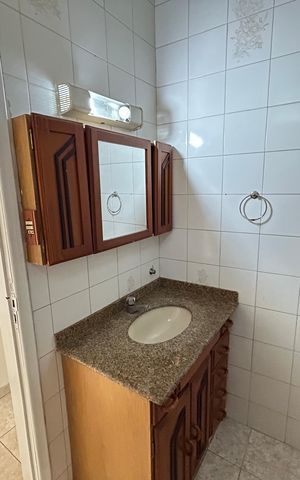 Apartamento para alugar com 100m², 2 quartos e sem vagaBanheiro