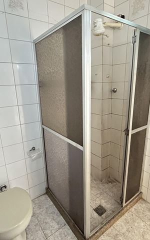 Apartamento para alugar com 100m², 2 quartos e sem vagaBanheiro