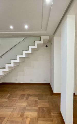 Casa à venda com 380m², 4 quartos e 4 vagas Casa à venda com 380m², 4 quartos e 4 vagasSala 2