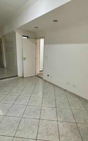 Casa à venda com 380m², 4 quartos e 4 vagas Casa à venda com 380m², 4 quartos e 4 vagasQuarto