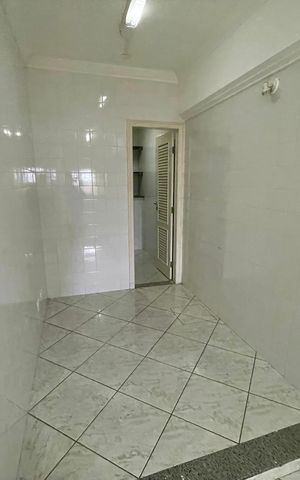 Casa à venda com 380m², 4 quartos e 4 vagas Casa à venda com 380m², 4 quartos e 4 vagasQuarto