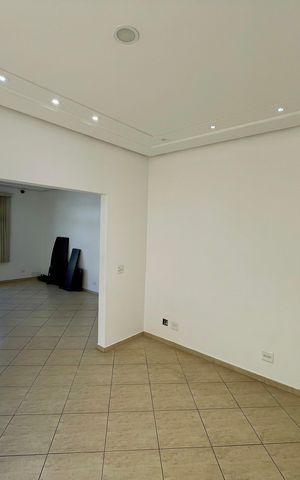 Casa à venda com 380m², 4 quartos e 4 vagas Casa à venda com 380m², 4 quartos e 4 vagasSala de Jantar