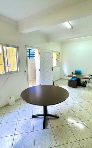 Casa à venda com 380m², 4 quartos e 4 vagas Casa à venda com 380m², 4 quartos e 4 vagasSala 3