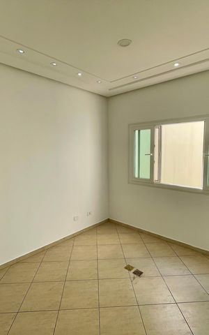Casa à venda com 380m², 4 quartos e 4 vagas Casa à venda com 380m², 4 quartos e 4 vagasSala de Jantar