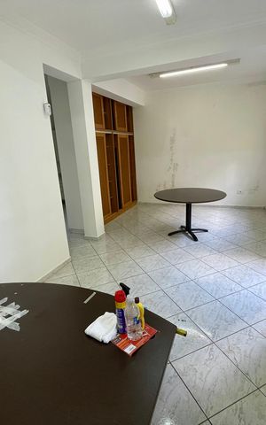 Casa à venda com 380m², 4 quartos e 4 vagas Casa à venda com 380m², 4 quartos e 4 vagasSala 3