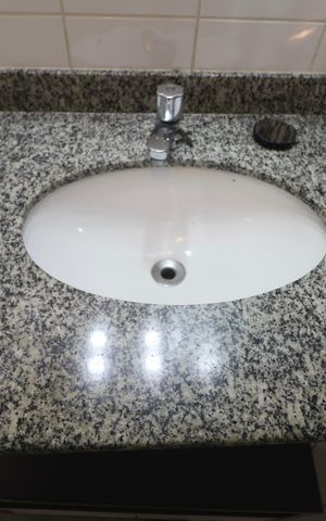 Apartamento para alugar com 80m², 2 quartos e 2 vagas Apartamento para alugar com 80m², 2 quartos e 2 vagasBanheiro da Suíte