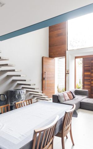 Casa à venda com 143m², 1 quarto e 2 vagas Casa à venda com 143m², 1 quarto e 2 vagasSala/Cozinha
