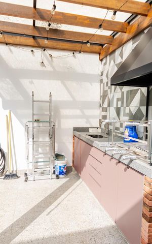 Casa à venda com 143m², 1 quarto e 2 vagas Casa à venda com 143m², 1 quarto e 2 vagasÁrea comum