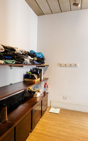 Casa à venda com 143m², 1 quarto e 2 vagas Casa à venda com 143m², 1 quarto e 2 vagasQuarto