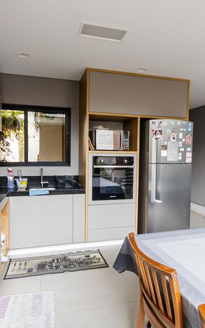 Casa à venda com 143m², 1 quarto e 2 vagas Casa à venda com 143m², 1 quarto e 2 vagasSala/Cozinha
