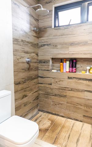 Casa à venda com 143m², 1 quarto e 2 vagas Casa à venda com 143m², 1 quarto e 2 vagasBanheiro do Quarto 2