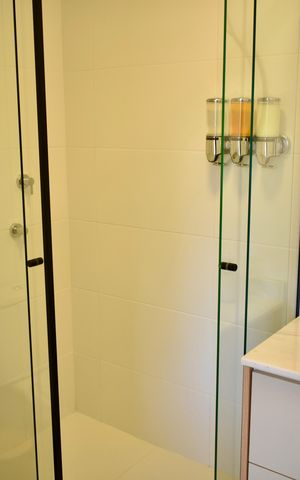 Studio à venda com 27m², 0 quarto e sem vaga Studio à venda com 27m², 0 quarto e sem vagaBanheiro Social