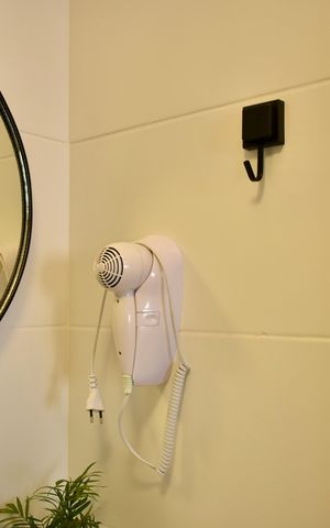 Studio à venda com 27m², 0 quarto e sem vaga Studio à venda com 27m², 0 quarto e sem vagaBanheiro Social