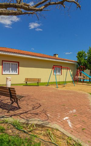 Casa de condomínio à venda com 92m², 3 quartos e 3 vagas Casa de condomínio à venda com 92m², 3 quartos e 3 vagasÁrea comum - Salão de festas
