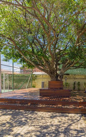 Casa de condomínio à venda com 92m², 3 quartos e 3 vagas Casa de condomínio à venda com 92m², 3 quartos e 3 vagasÁrea comum