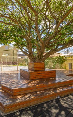 Casa de condomínio à venda com 92m², 3 quartos e 3 vagas Casa de condomínio à venda com 92m², 3 quartos e 3 vagasÁrea comum