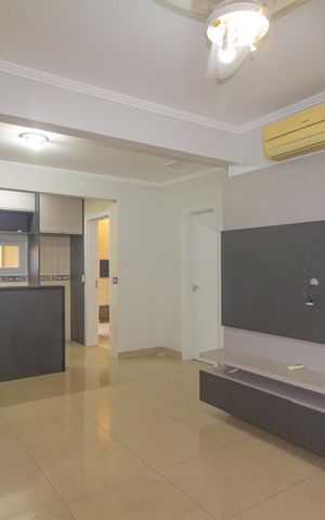 Casa de condomínio à venda com 92m², 3 quartos e 3 vagas Casa de condomínio à venda com 92m², 3 quartos e 3 vagasSala