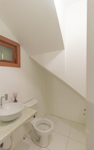 Casa de condomínio à venda com 92m², 3 quartos e 3 vagas Casa de condomínio à venda com 92m², 3 quartos e 3 vagasLavabo
