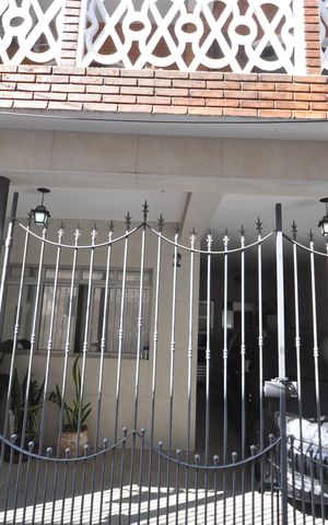 Casa para alugar com 400m², 3 quartos e 1 vagaFachada