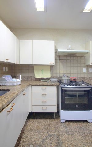 Casa à venda com 460m², 4 quartos e 4 vagasCozinha