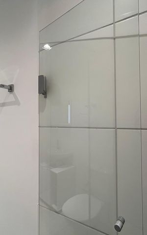 Apartamento à venda com 35m², 2 quartos e sem vaga Apartamento à venda com 35m², 2 quartos e sem vagaBanheiro