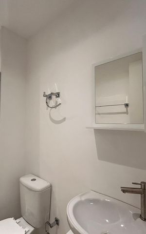 Apartamento à venda com 35m², 2 quartos e sem vaga Apartamento à venda com 35m², 2 quartos e sem vagaBanheiro