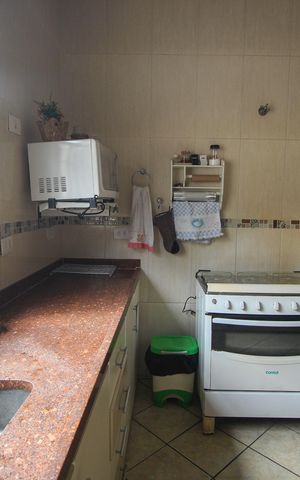 Casa à venda com 370m², 2 quartos e 2 vagasCozinha