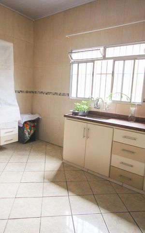 Casa à venda com 370m², 2 quartos e 2 vagasCozinha