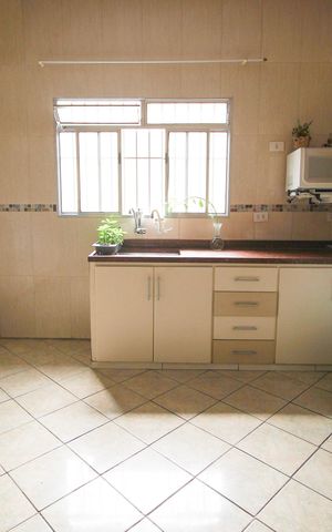 Casa à venda com 370m², 2 quartos e 2 vagasCozinha