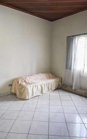 Casa à venda com 370m², 2 quartos e 2 vagasQuarto 2
